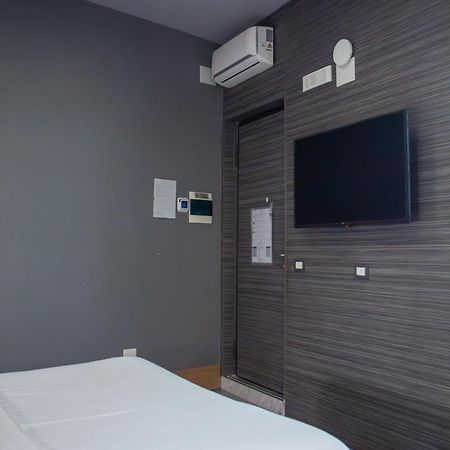 Beb Umberto I Napoli Hotel Exterior photo