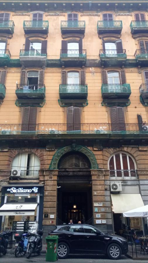 Beb Umberto I Napoli Hotel Exterior photo