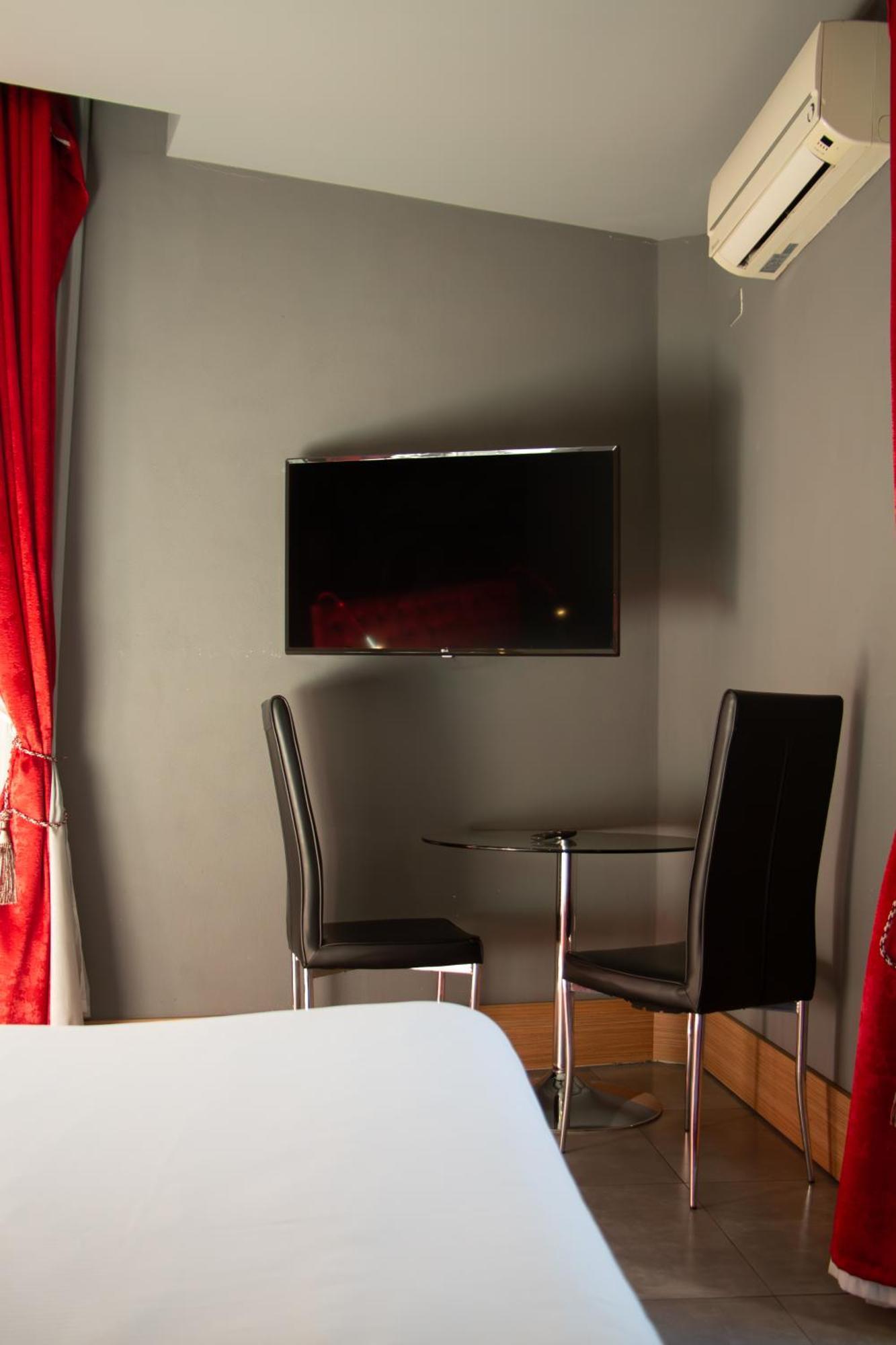 Beb Umberto I Napoli Hotel Exterior photo