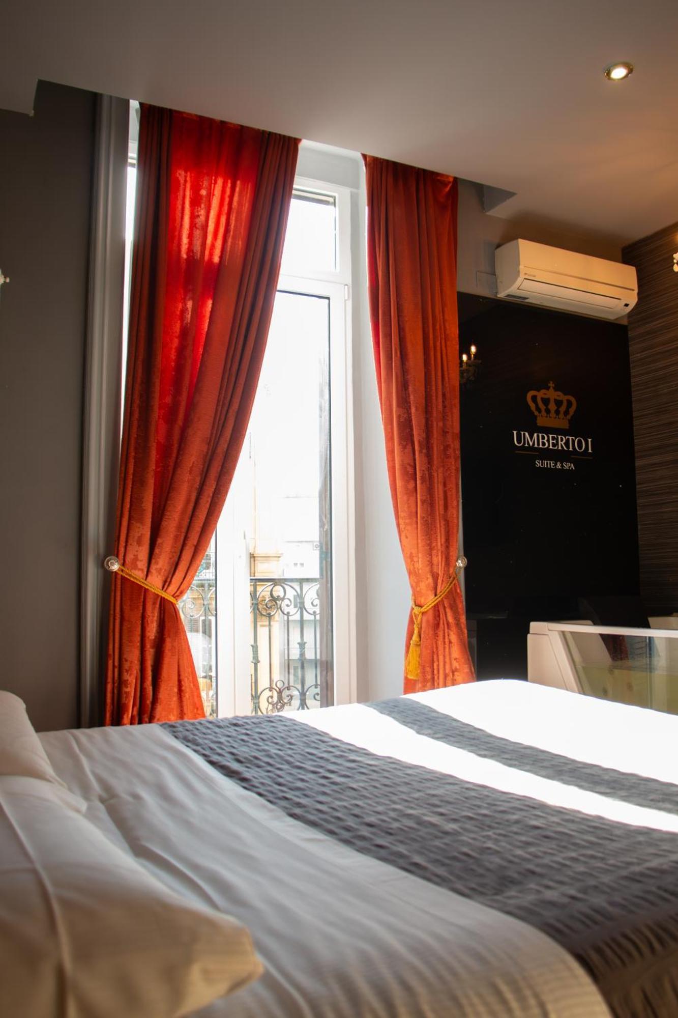 Beb Umberto I Napoli Hotel Exterior photo