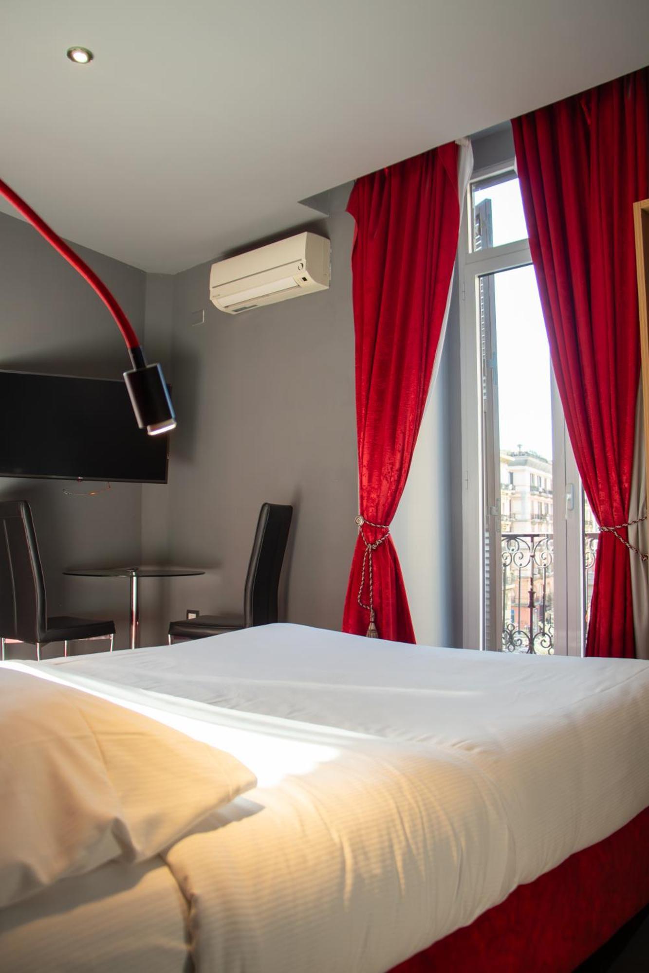Beb Umberto I Napoli Hotel Exterior photo